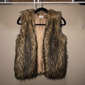 Faux fur vest size xs